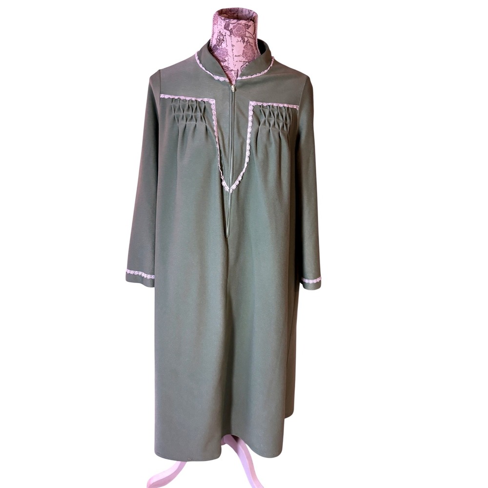 Vintage cottagecore granny chic Green half Zip Front Robe retro Loungewear‎